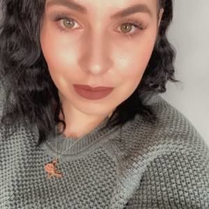 Meet your Posher, Vicky